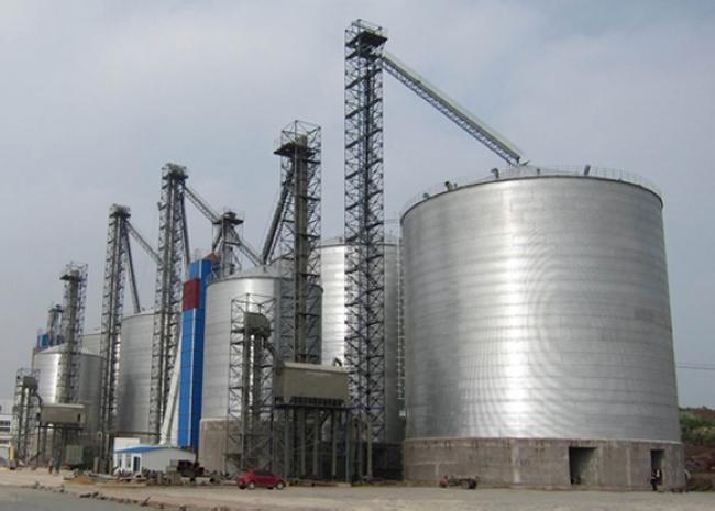 十堰大型钢板库构造参数及水泥储存质量